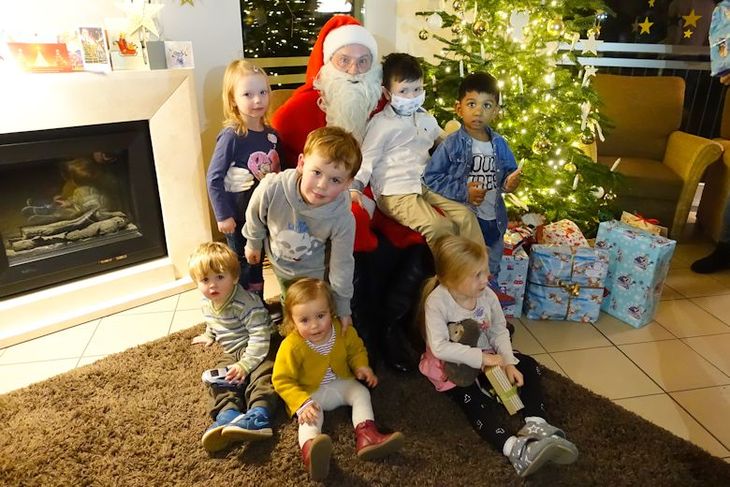 Santa und die Kinder