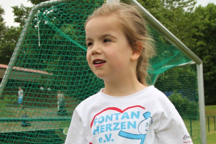 Emma im Juni 2015 beim Benefiz-Fußball-Turnier für Fontanherzen e.V.