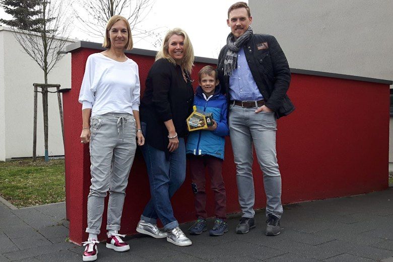 Beate Hauck und Claudia Demant, Ronald McDonald Haus Mainz, mit Siggi und seinem Papa